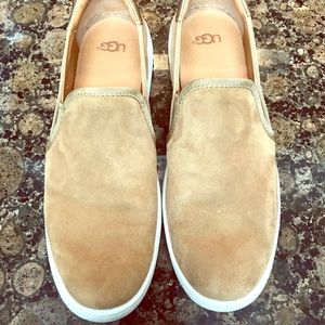 UGG SLIP ON SNEAKER